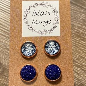 Vintage in Navy